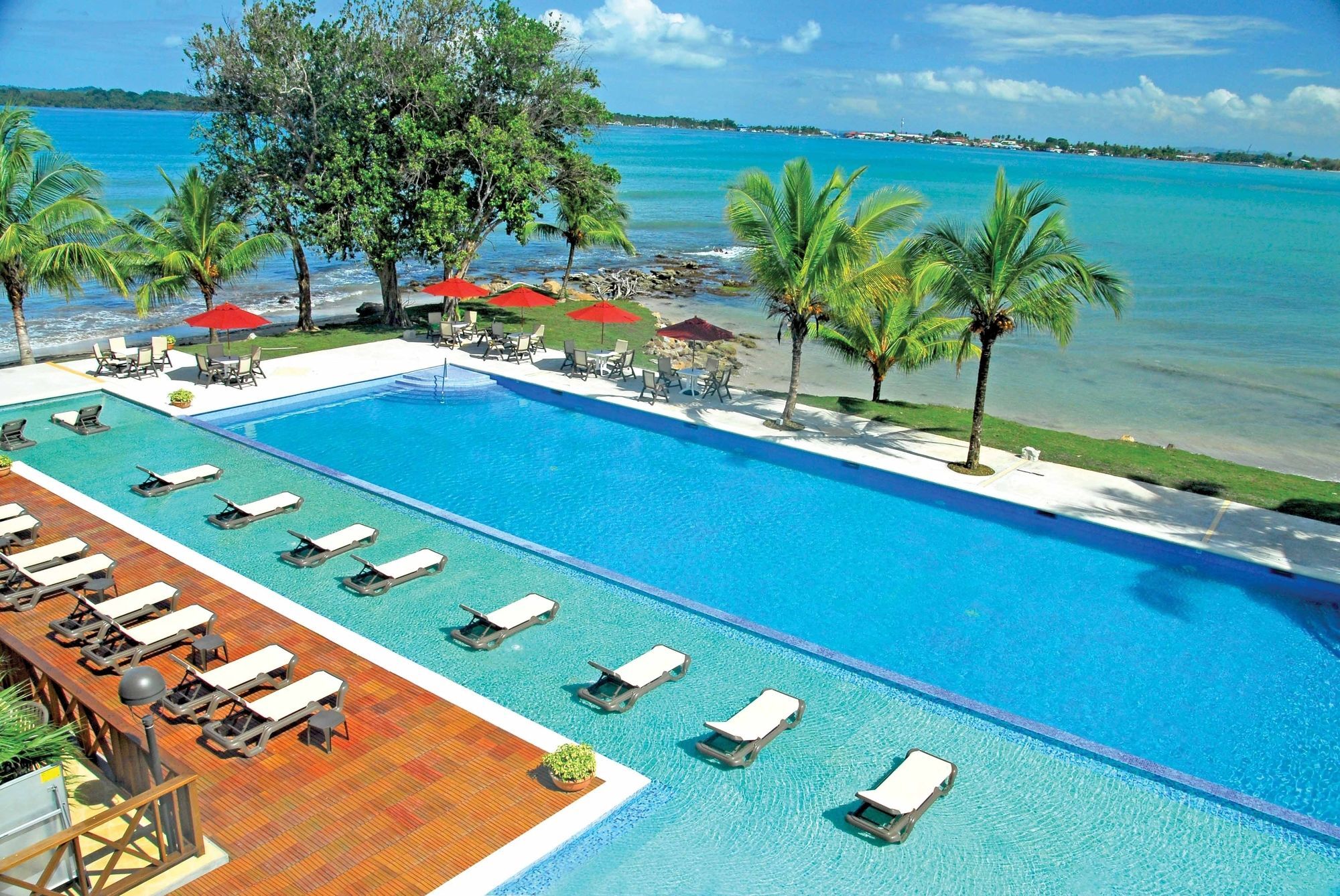 Playa Tortuga Hotel And Beach Resort Bocas del Toro Extérieur photo